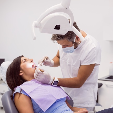 Sūrgõsségi Fogászati kezelés